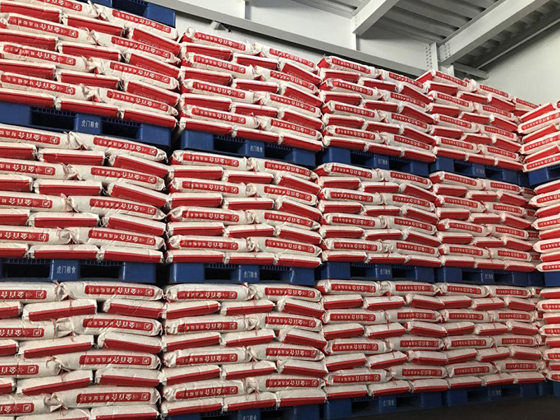 糧食倉（cāng）庫塑料托盤使用案